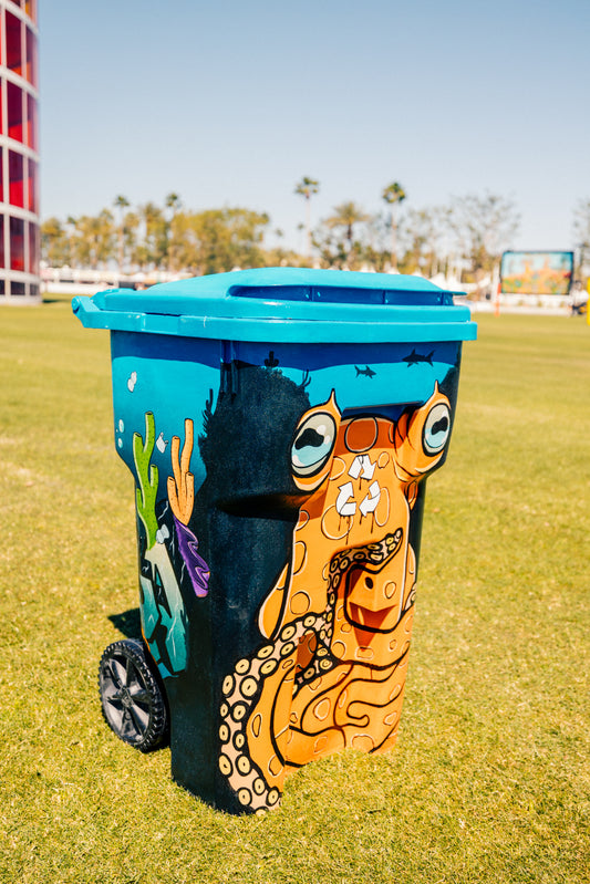 Recycling Bin by Cheyenne Chavez
